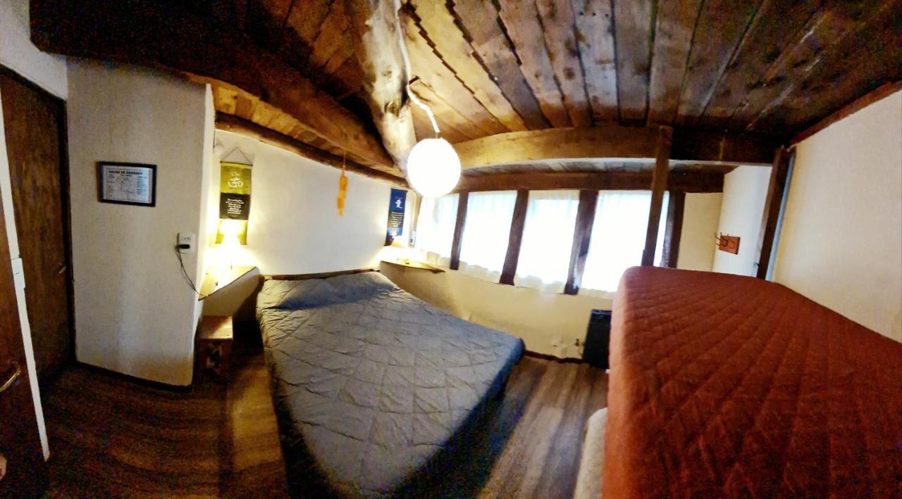 La Casa Del Arbol - Hostel El Bolson Ngoại thất bức ảnh