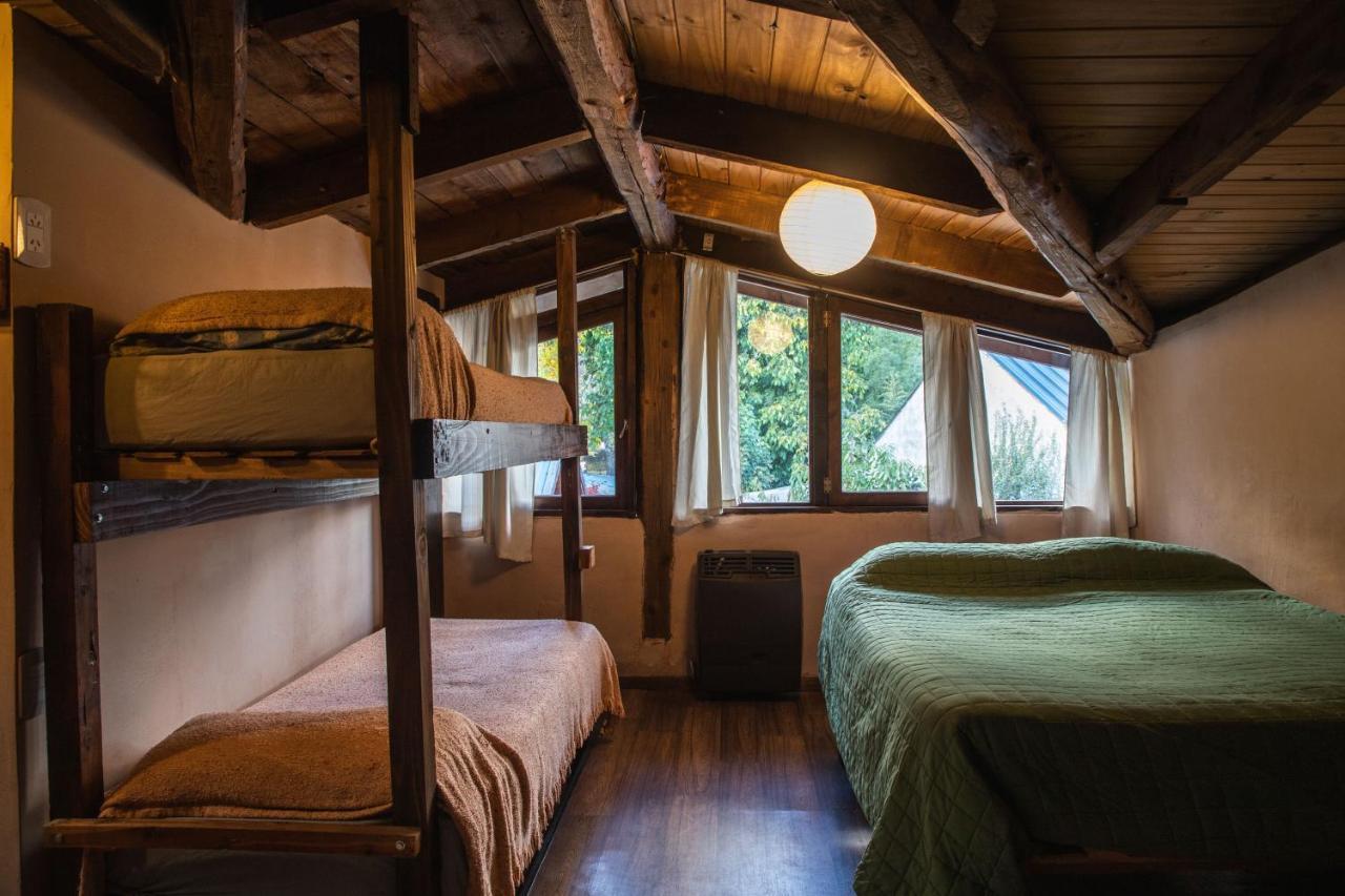 La Casa Del Arbol - Hostel El Bolson Ngoại thất bức ảnh